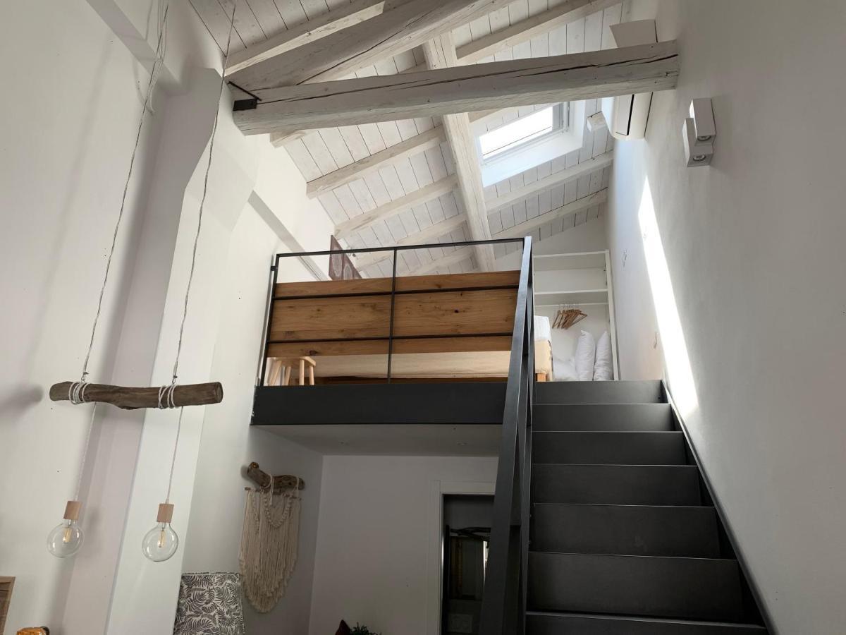 Metroloft Bed & Breakfast Bolonya Dış mekan fotoğraf