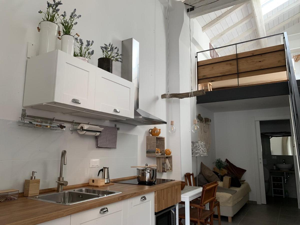 Metroloft Bed & Breakfast Bolonya Dış mekan fotoğraf